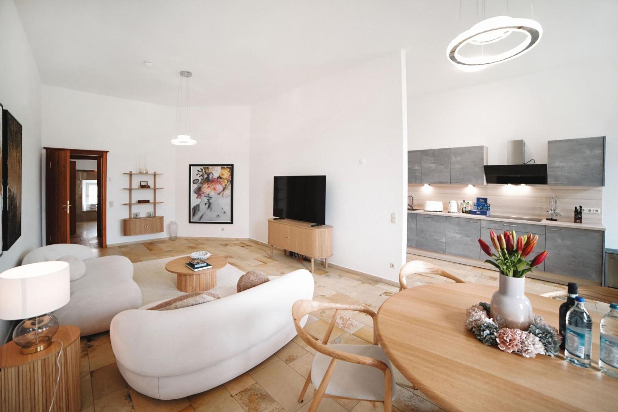 Loewenherz Homes Luxury Apartment - Stadt- Und Seenaehe - Fellnasenfreundlich - Lichtdurchflutet Stephanskirchen Eksteriør billede